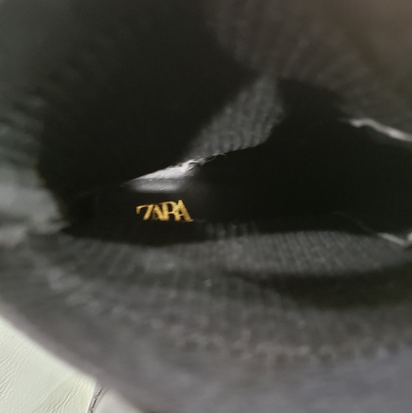 BRAND NEW W TAGS  ZARA ANKLE BOOTS - Picture 4 of 13